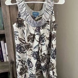 Simply Vera Vera want shirt size 4